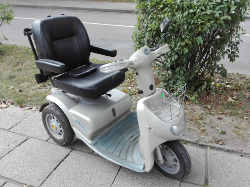 wózek elektryczny inwalidzki dla seniora sprzedam